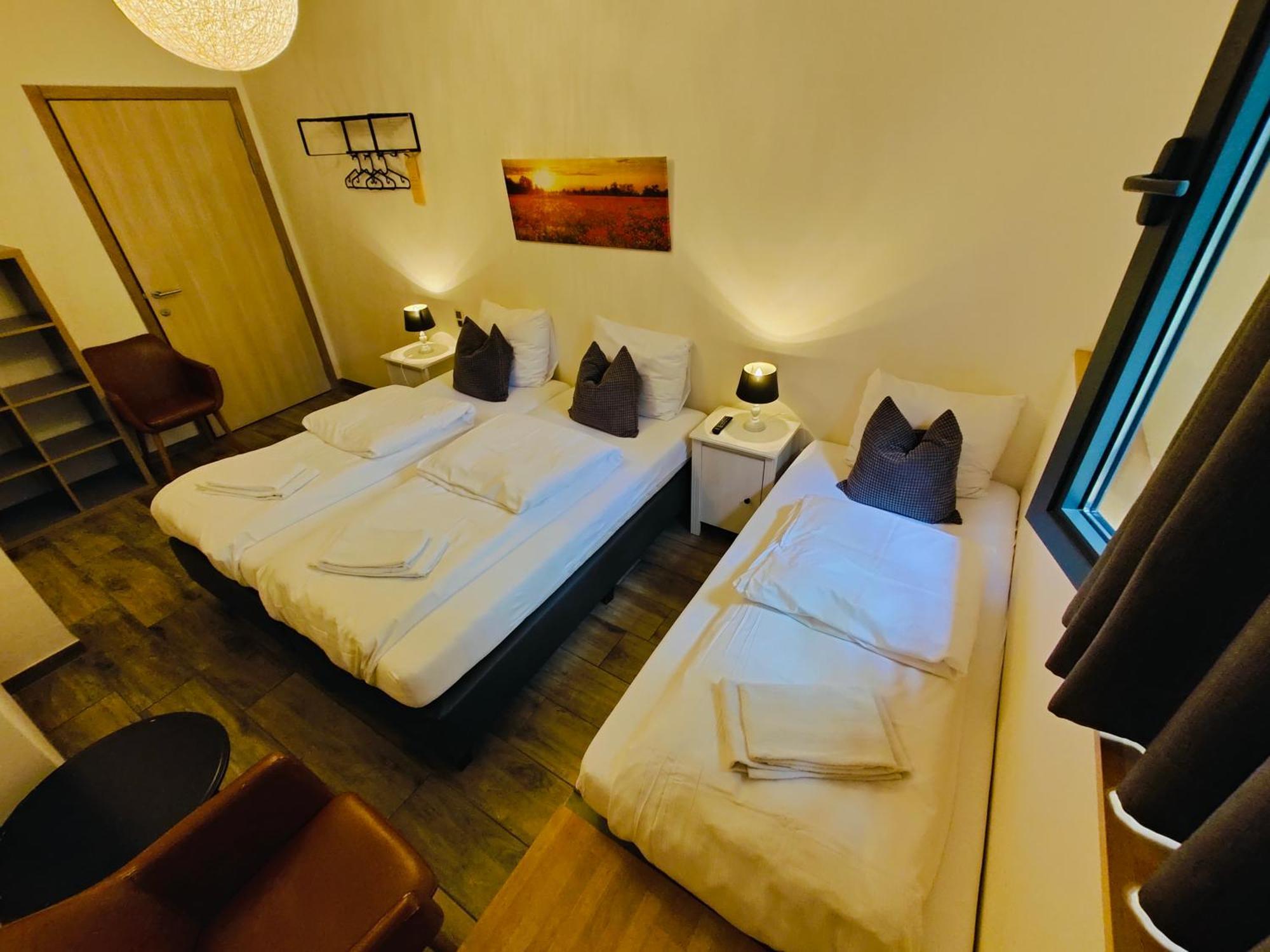 ליובן Hotel Ladeuze מראה חיצוני תמונה